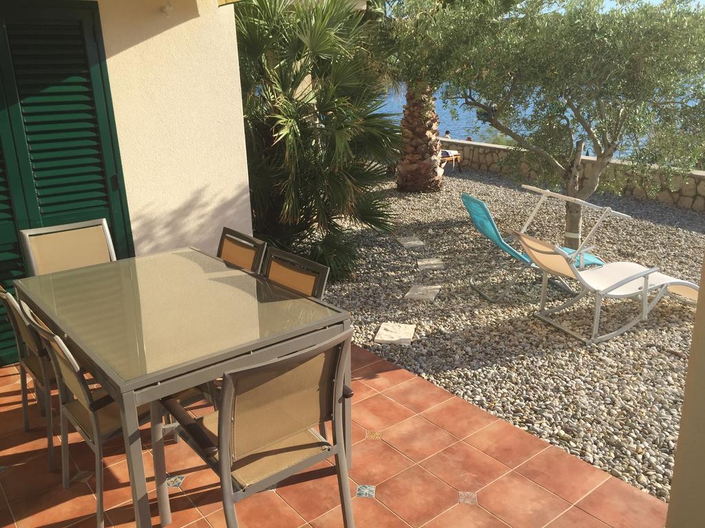 Apartments Andrea Stara Novalja Pokoj fotografie