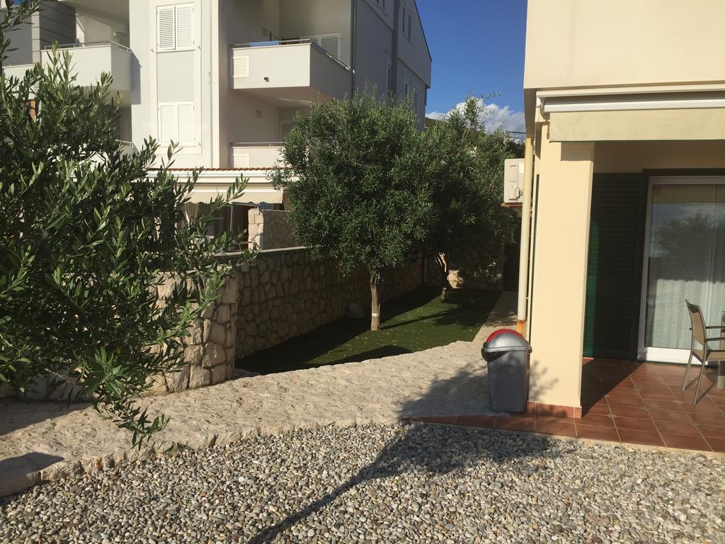 Apartments Andrea Stara Novalja Pokoj fotografie